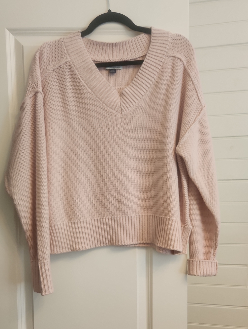 American Eagle Outfitters Soft Pale Pink V-Neck Sweater